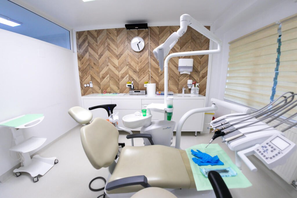 cabinet stomatologic CisoMedical, echipamente si accesorii clinica stomatologica