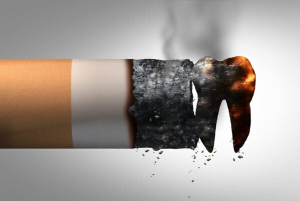 Efectele fumatului asupra sanatatii dentilor