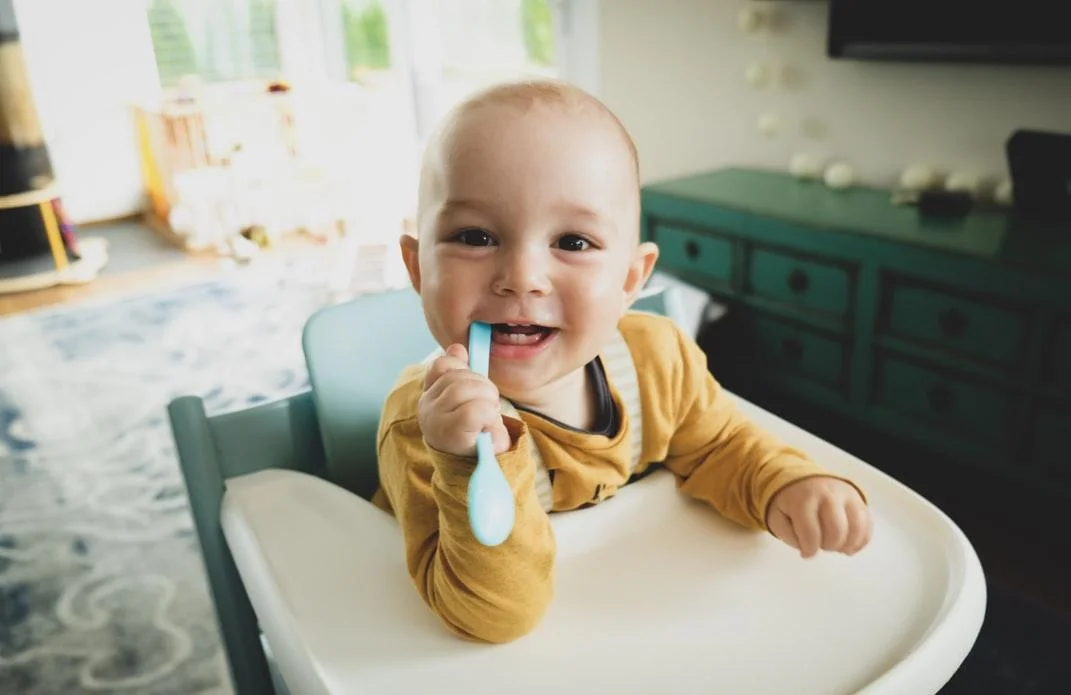 Sfaturi utile pentru a proteja dintii copilului de la cea mai frageda varsta